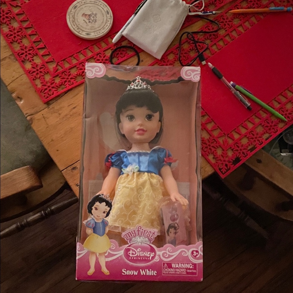 Disney My First Snow White Doll - Blue, Yellow, Red